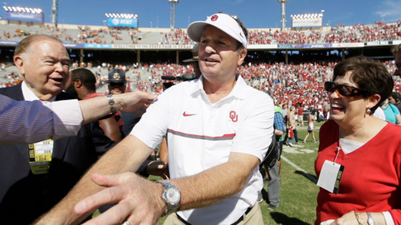 No. 19 Oklahoma recovers from rough start, takes Big 12 lead